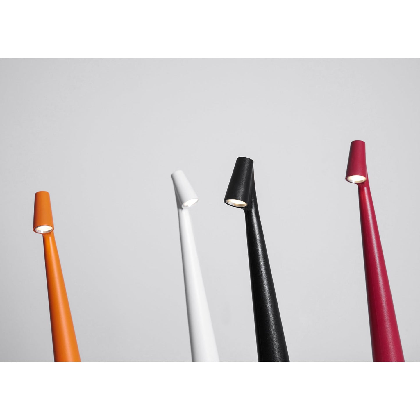 Oplaadbare Tafellamp Aluminium Dimbaar LED Touch Bedlamp Draadloos Design Kegelvormige Lampenkap Modern 45cm Acculamp