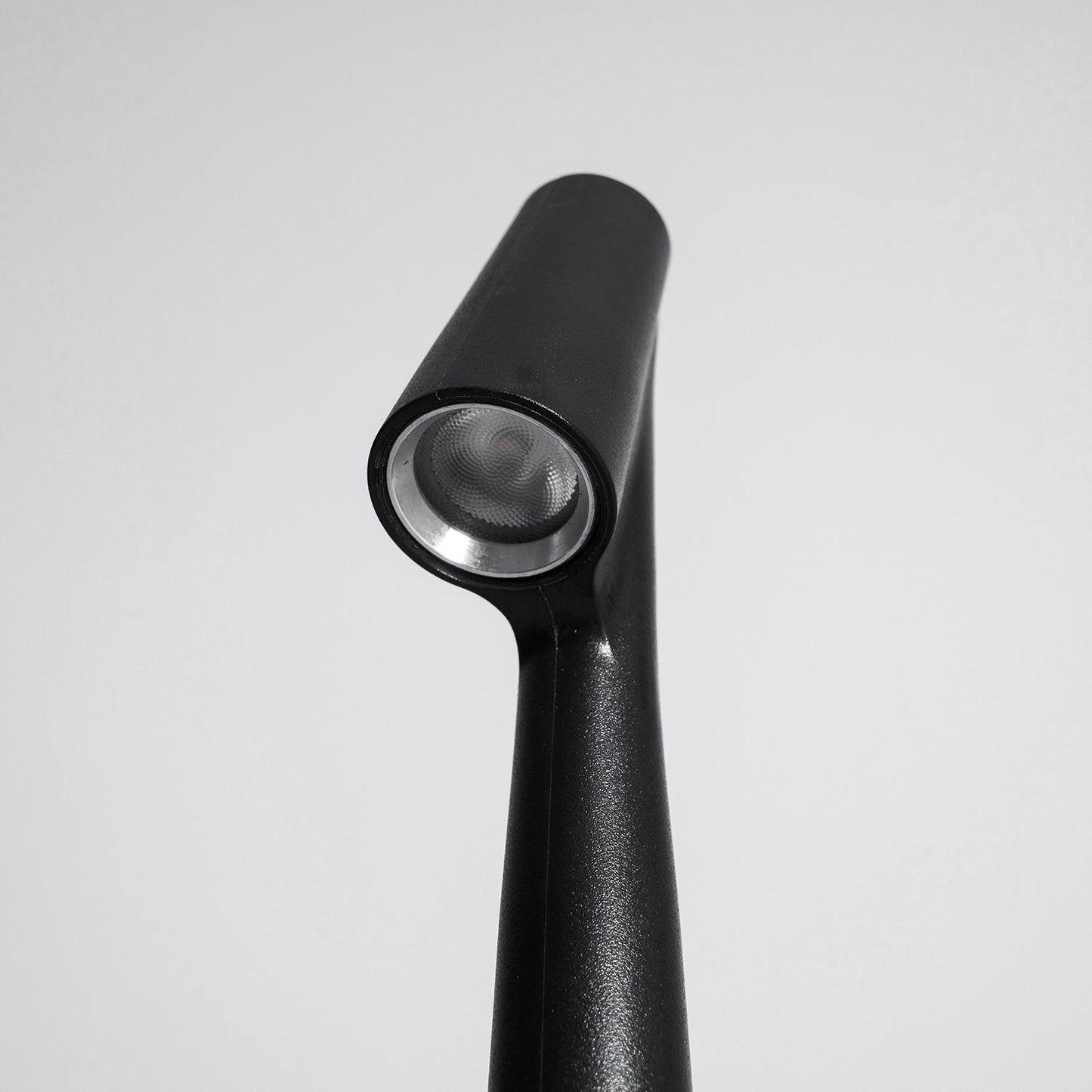 Oplaadbare Tafellamp Aluminium Dimbaar LED Touch Bedlamp Draadloos Design Kegelvormige Lampenkap Modern 45cm Acculamp
