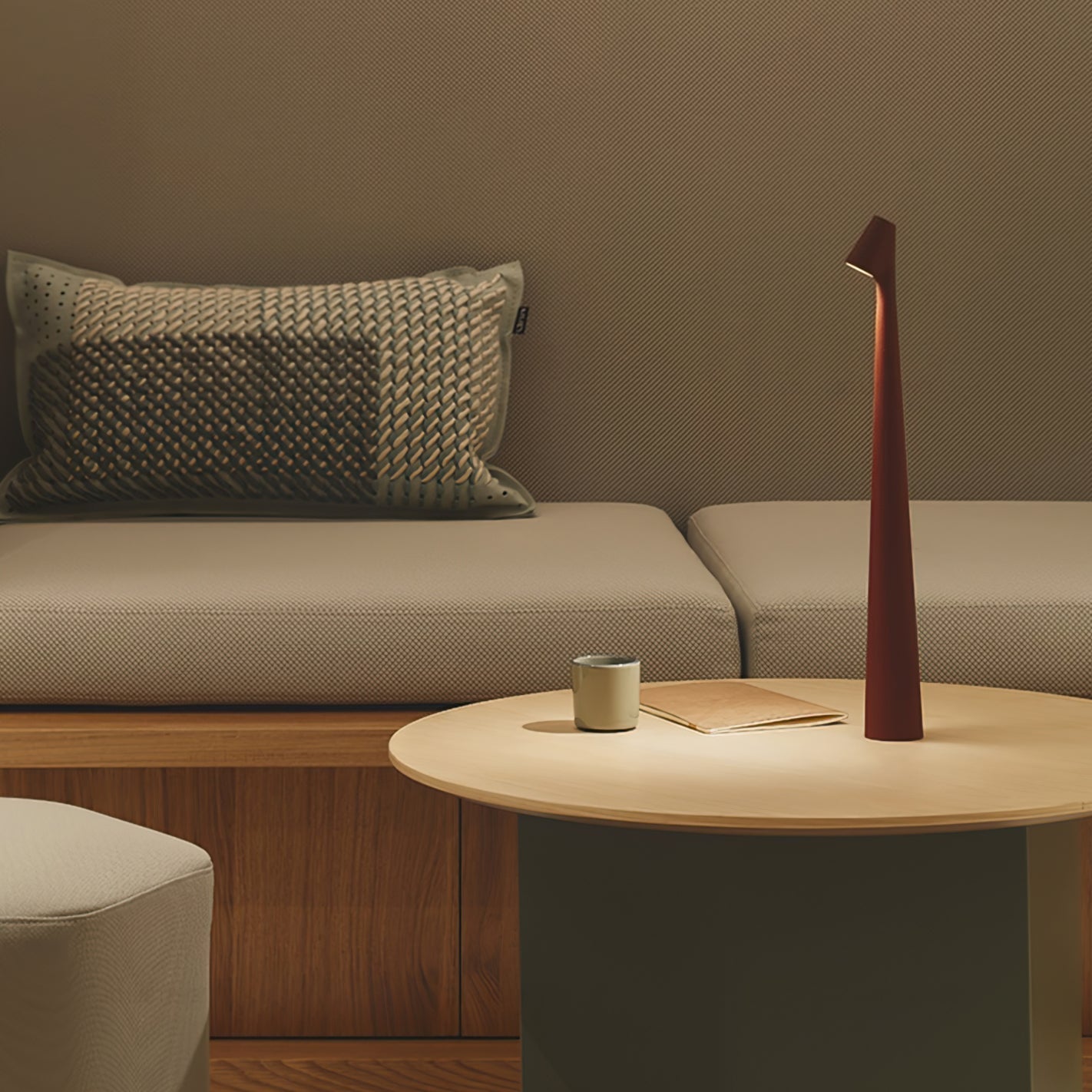 Oplaadbare Tafellamp Aluminium Dimbaar LED Touch Bedlamp Draadloos Design Kegelvormige Lampenkap Modern 45cm Acculamp