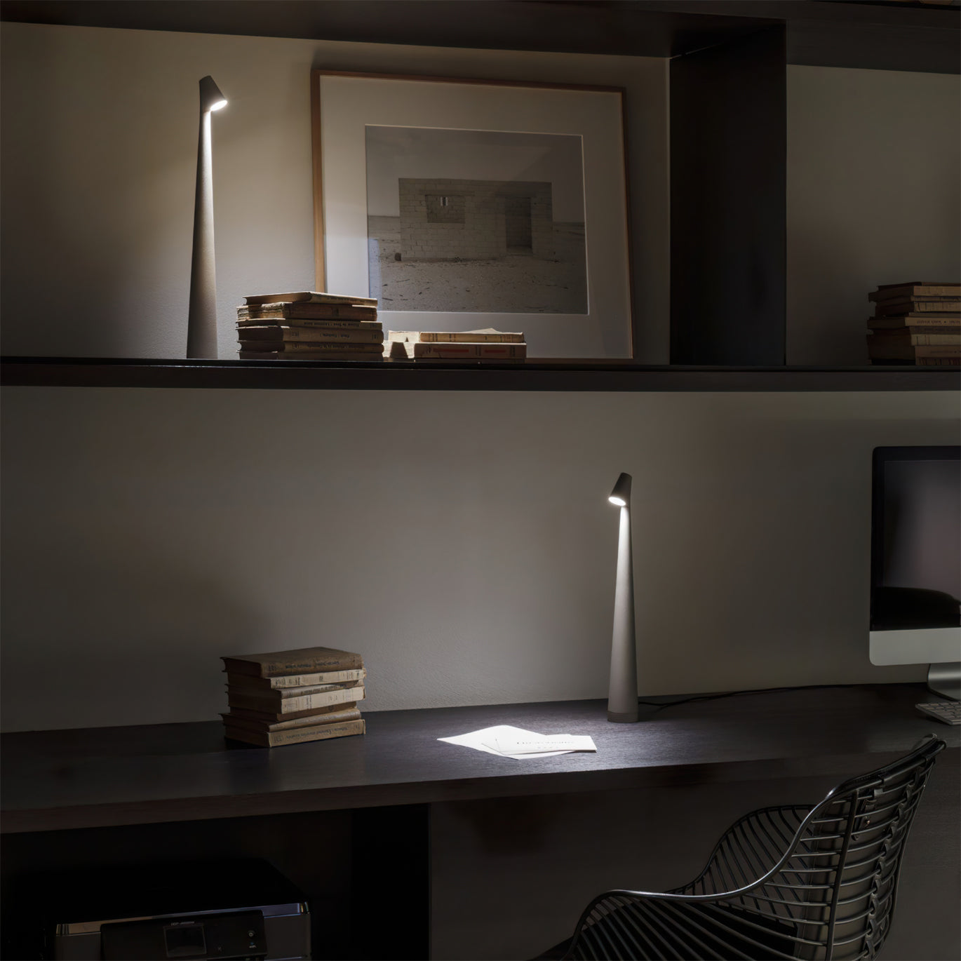 Oplaadbare Tafellamp Aluminium Dimbaar LED Touch Bedlamp Draadloos Design Kegelvormige Lampenkap Modern 45cm Acculamp