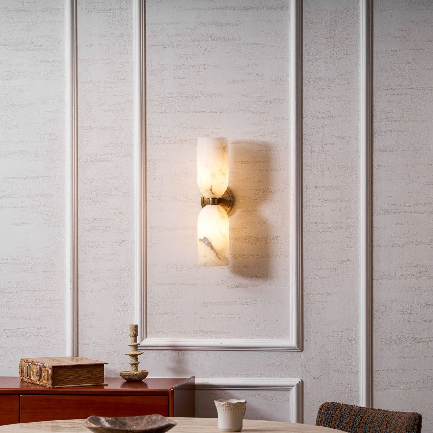 Alabasten Wandlamp met Messing — Dubbele Lichtschijven en Centrale Metalen Ster
