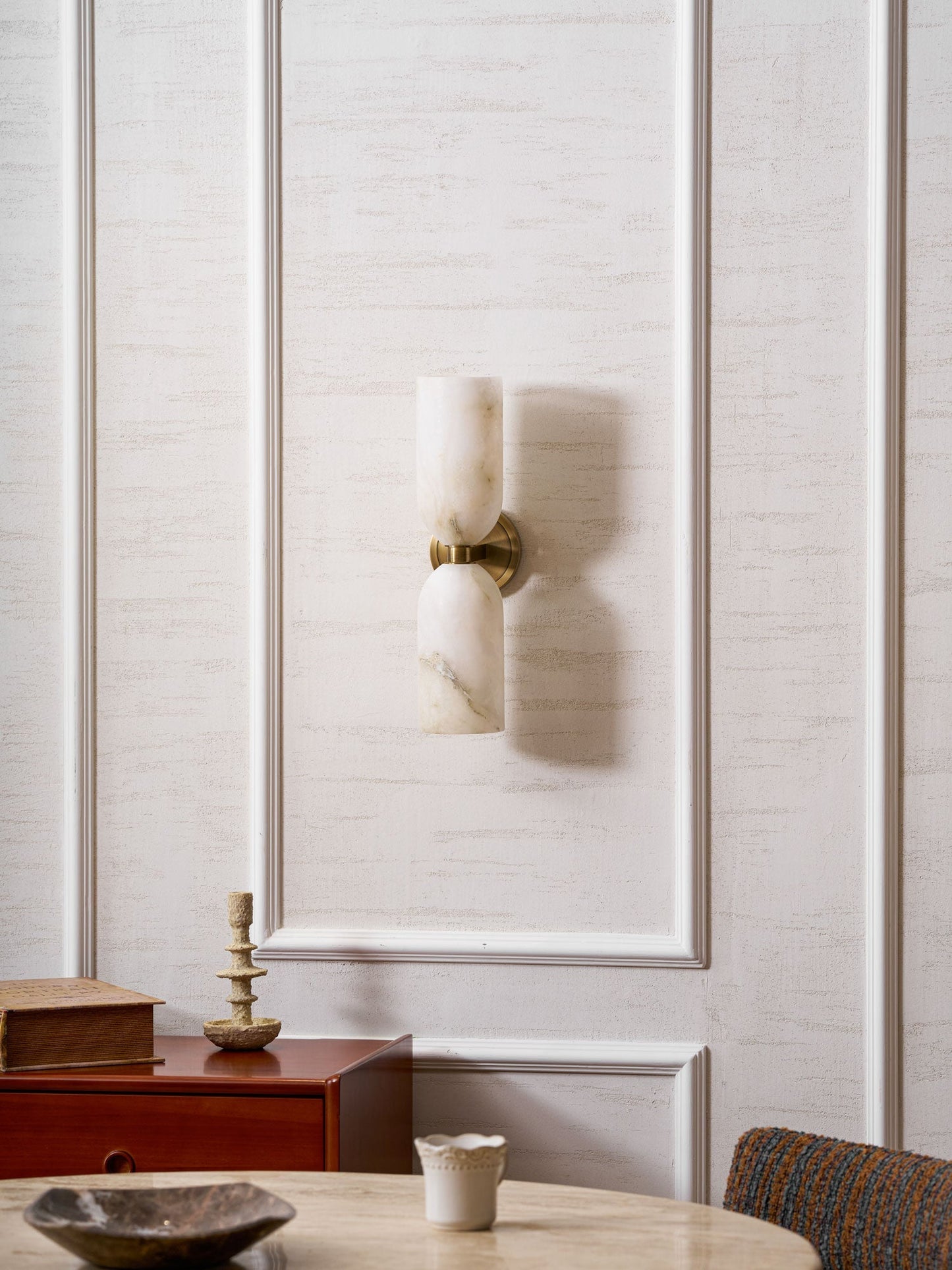 Alabasten Wandlamp met Messing — Dubbele Lichtschijven en Centrale Metalen Ster