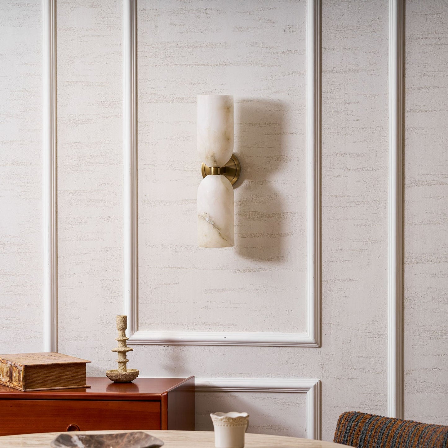 Alabasten Wandlamp met Messing — Dubbele Lichtschijven en Centrale Metalen Ster