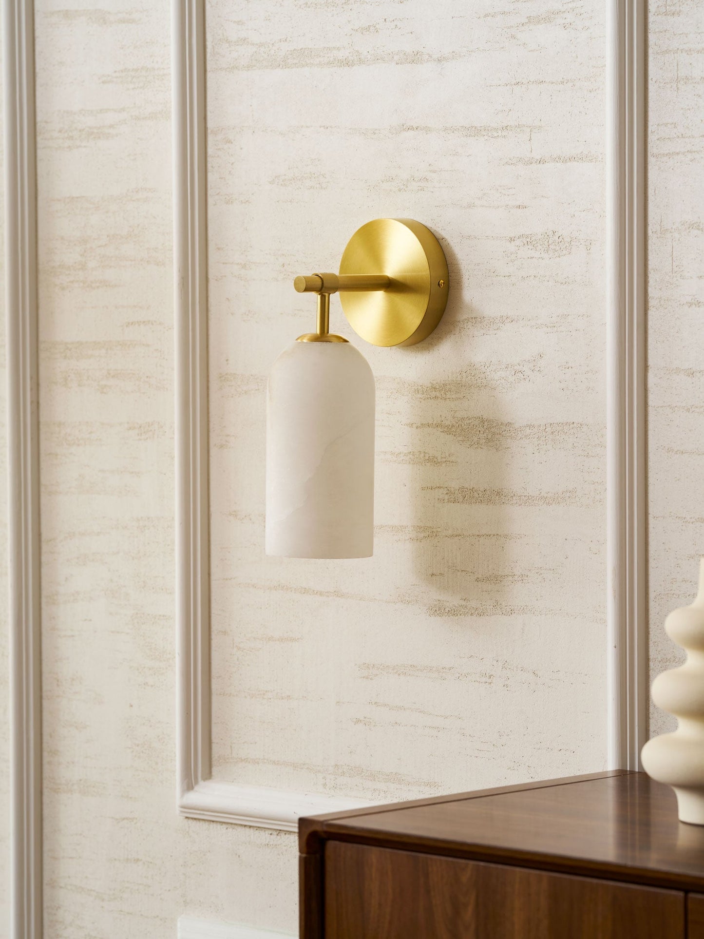 Albast Wandlamp Cilindervorm Minimalistisch Gouden Armatuur Warme Gloed Verlichting