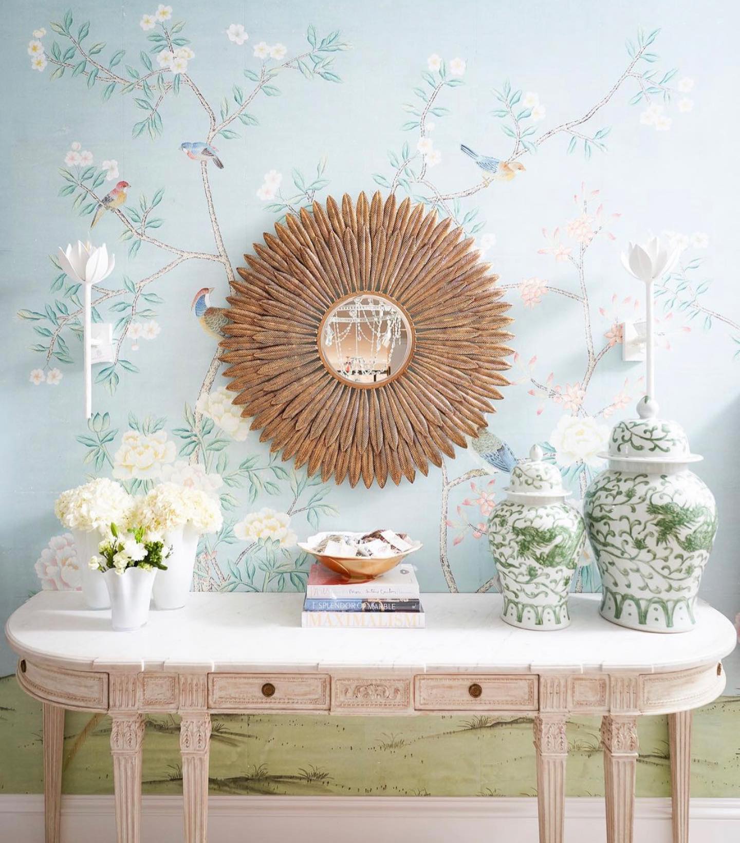 Design Wandlamp met Bloemvorm in Messing en Gips – Artistieke Wandverlichting Geïnspireerd op Giacometti voor Woonkamer en Hal