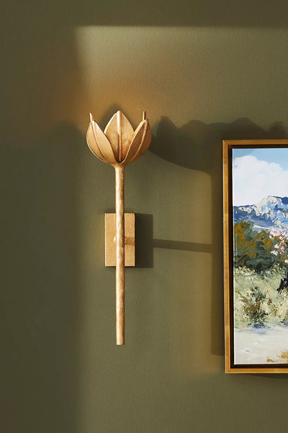 Design Wandlamp met Bloemvorm in Messing en Gips – Artistieke Wandverlichting Geïnspireerd op Giacometti voor Woonkamer en Hal