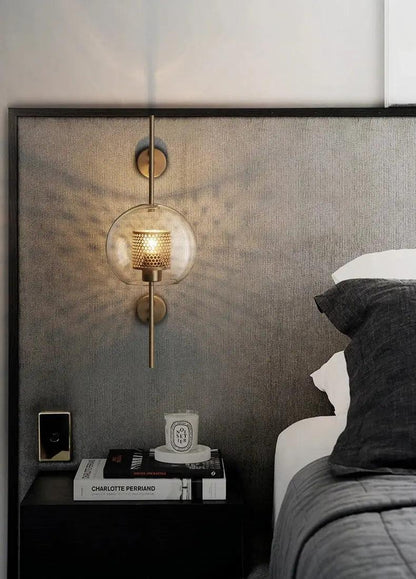 Moderne Glazen Wandlamp – Stijlvolle Verlichting met Klassieke Uitstraling