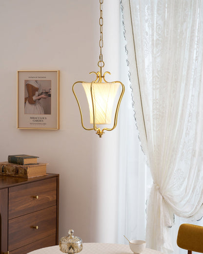 Vintage Hanglamp met Messing Afwerking en Plooistof Kap – Warm Lantaarnontwerp voor Keuken en Hal