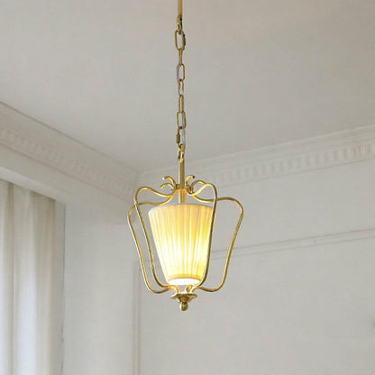 Vintage Hanglamp met Messing Afwerking en Plooistof Kap – Warm Lantaarnontwerp voor Keuken en Hal