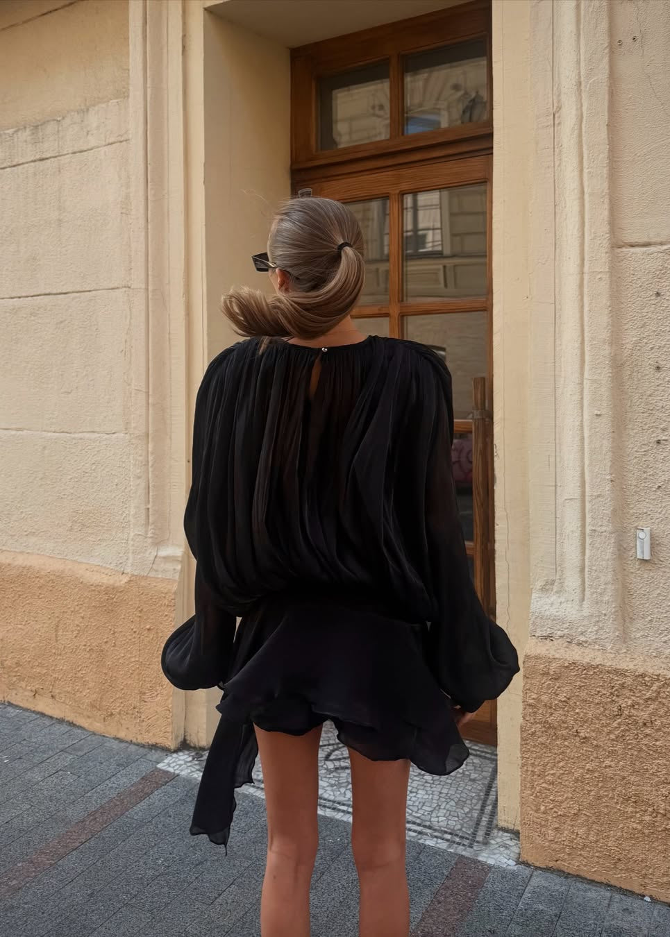 Zwarte Mini Jurk Geplisseerd Elegant Kort
