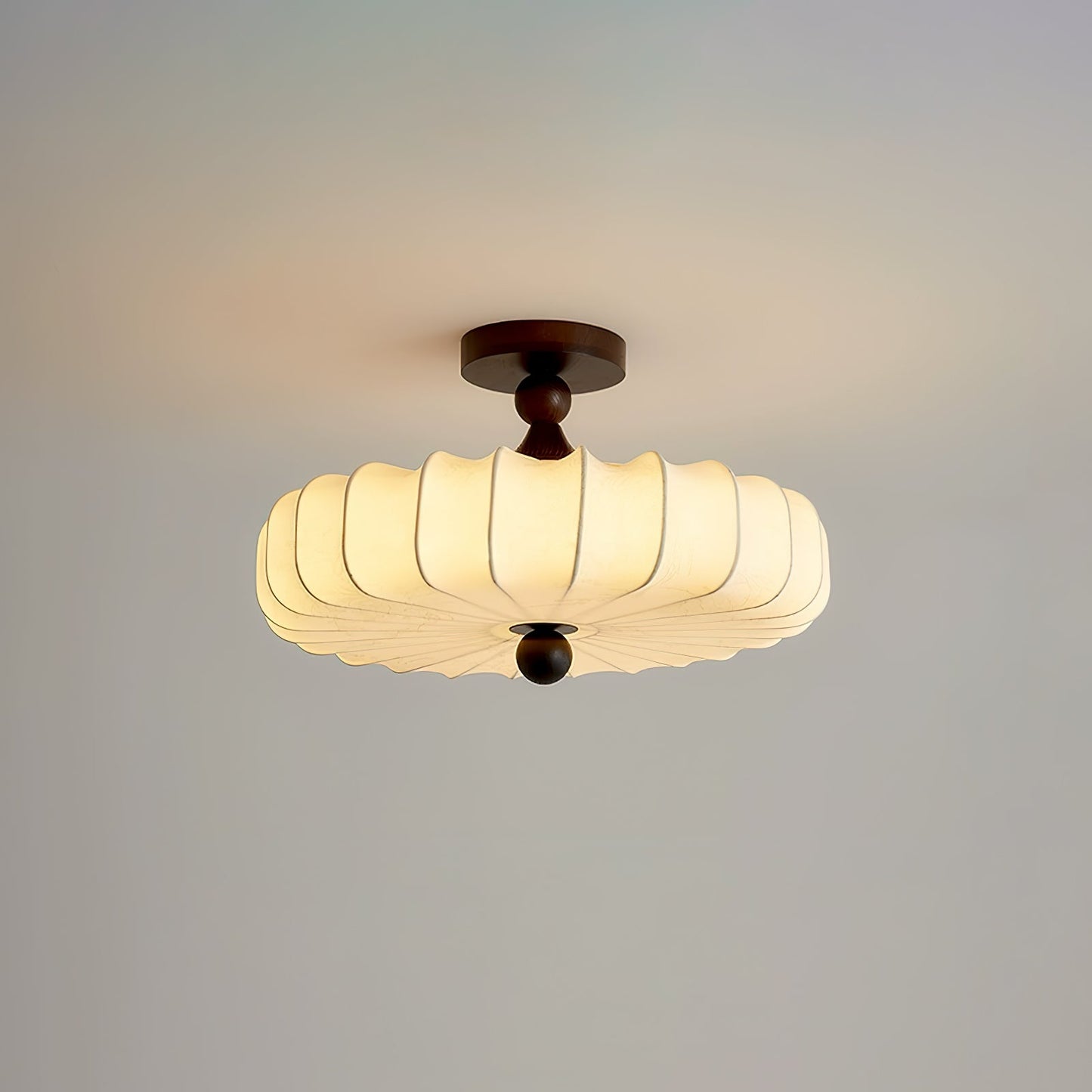 Anela Plafondlamp Walnoot met Beige Gevlochten Kap – Retro Scandinavische Hanglamp met Geïntegreerde LED – Dimbare Plafondverlichting