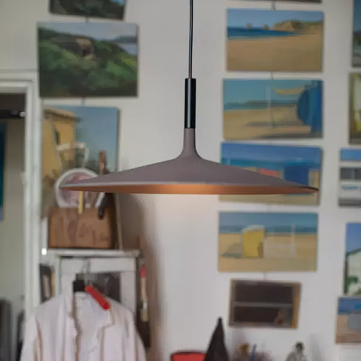 Hanglamp met Conische Kap – Resin Sculptural Pendant in Zes Kleuren, Geïntegreerde LED 3000K of Dimbaar, Moderne Lamp voor Eetkamer Keukeneiland