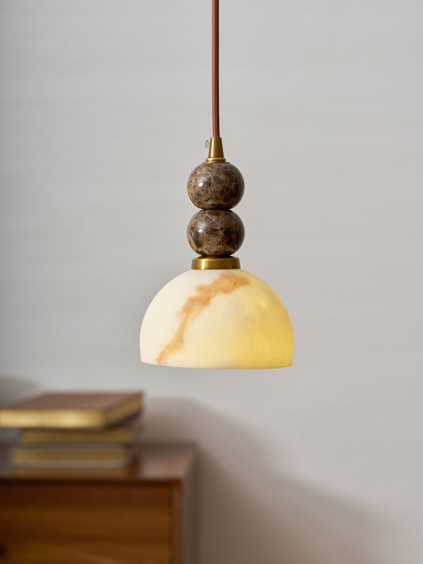 Hanglamp met Marmer en Imitatie Albast – Elegant Design met Zacht Licht