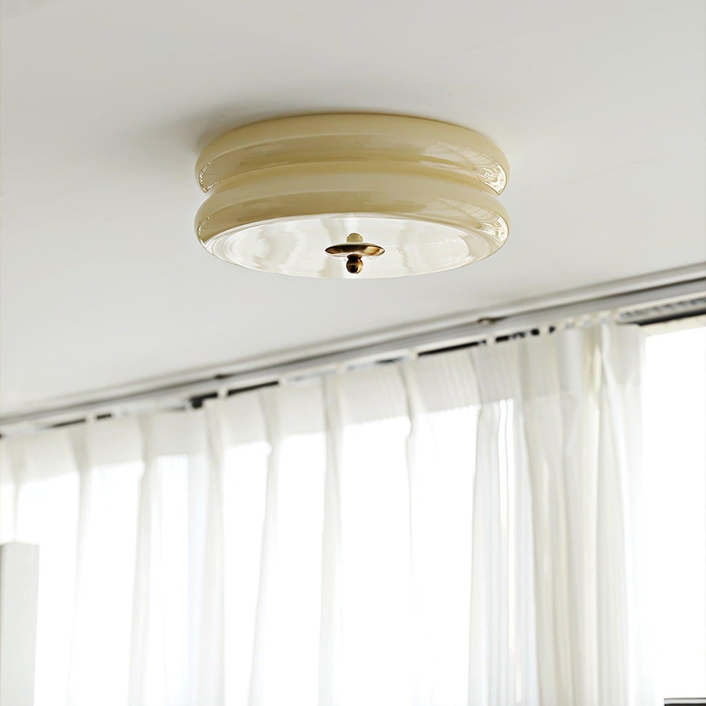 Art deco plafondlamp met geometrisch design en warm ledlicht voor stijlvolle interieurs