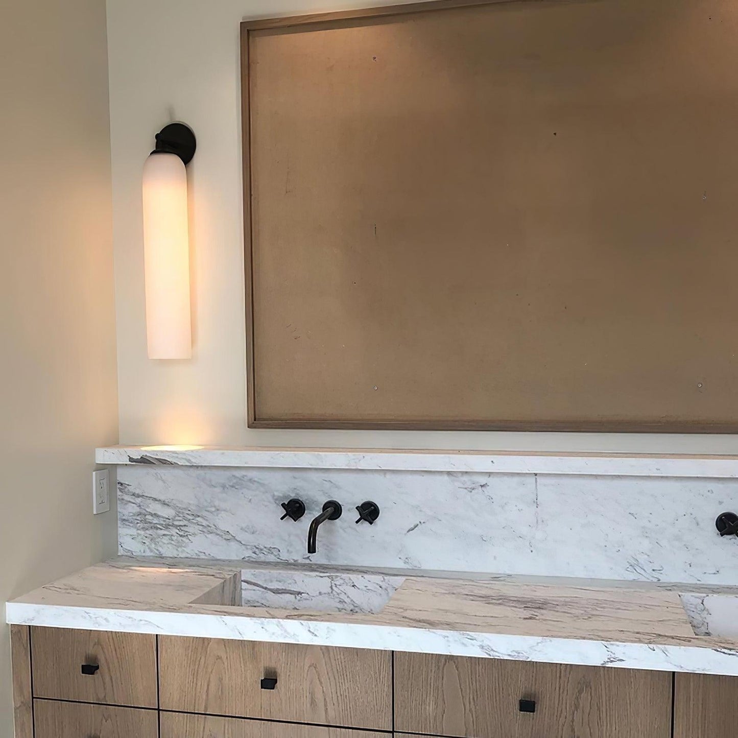 Glazen wandlamp met cilindervorm – elegante wandverlichting voor binnen
