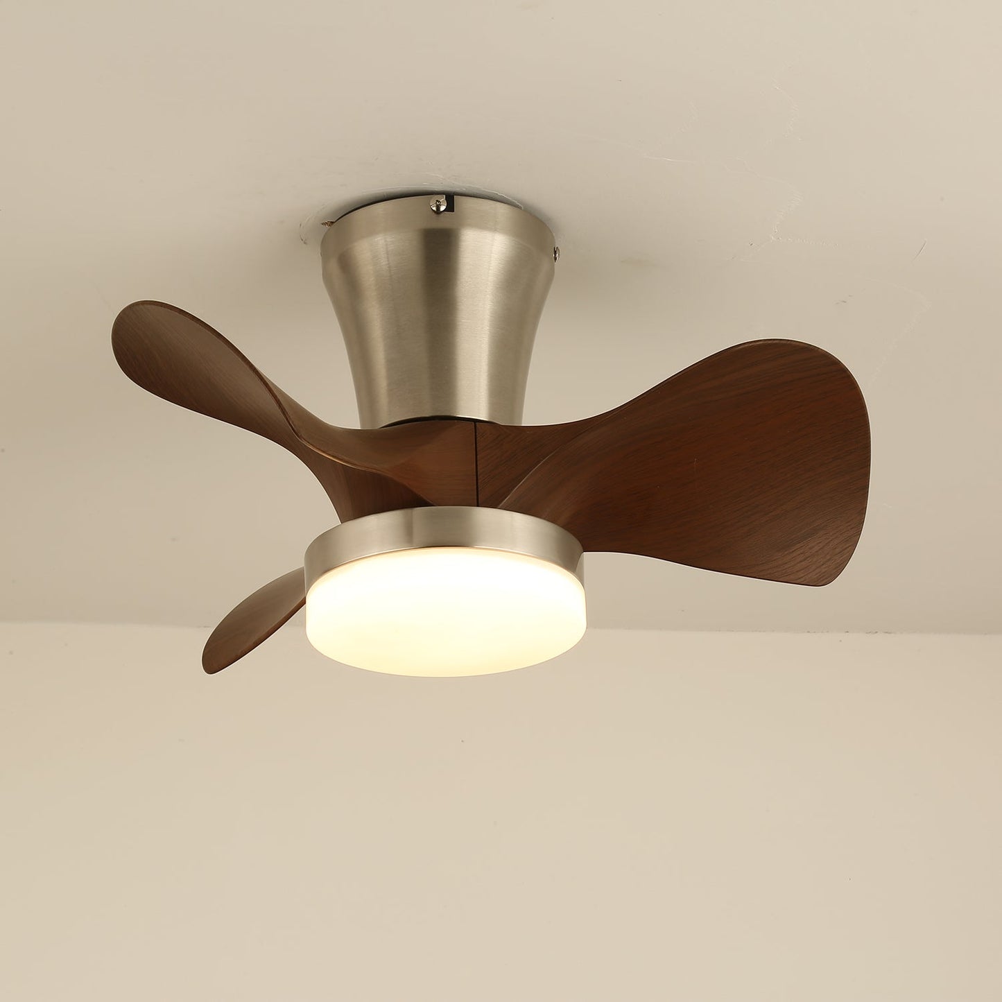 Moderne Plafondventilator met Verlichting en Houten Bladen – 3 Snelheden & Afstandsbediening 55cm