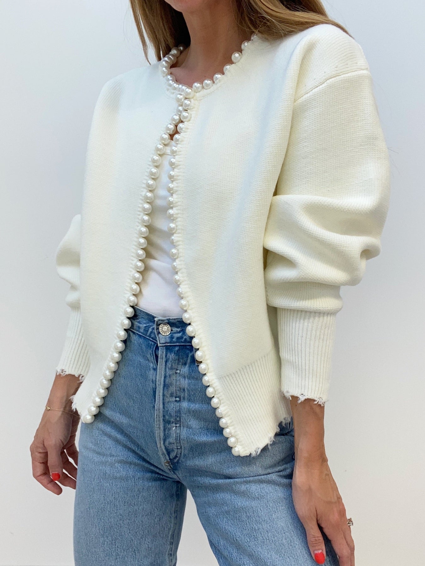 Talicia Cardigan Met Gefranste Randen en Parelmoeren Knopen