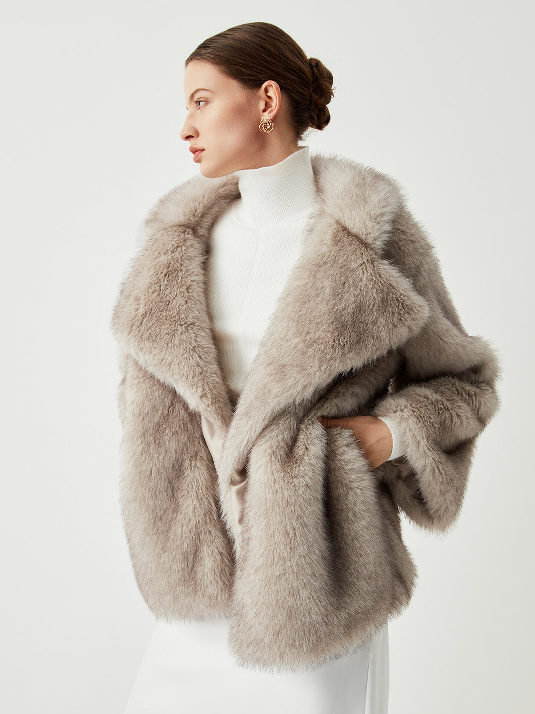Bontjas Kiara Luxe Kort Model