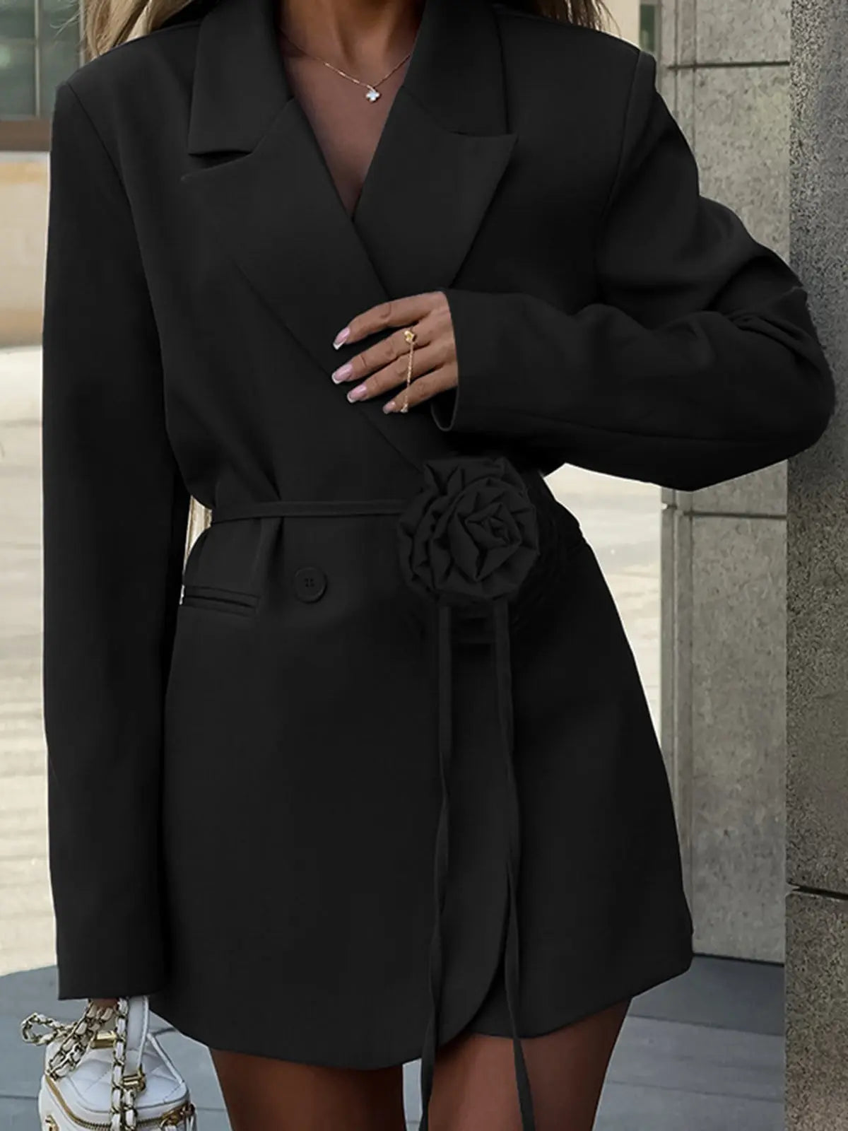 Dames Blazer met Tailleband en Rood Accent