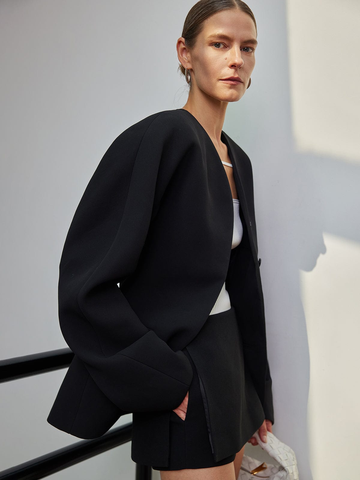 Elegante Knoopblazer voor Dames Minimalistisch Design