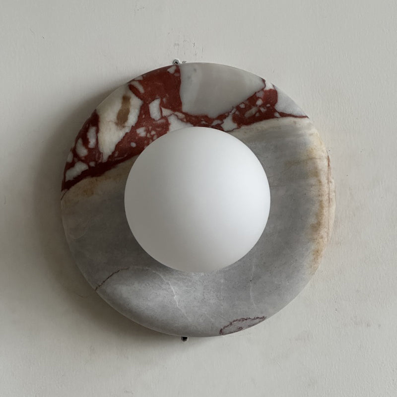 Ronde Design Wandlamp Met Marmeren Achterplaat En Glazen Bol Voor Hal En Slaapkamer