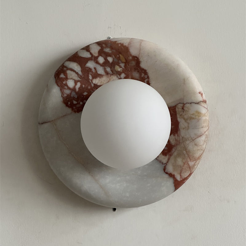 Ronde Design Wandlamp Met Marmeren Achterplaat En Glazen Bol Voor Hal En Slaapkamer