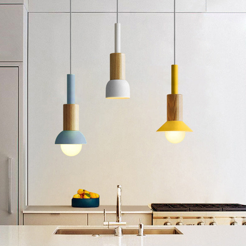 Scandinavische Houten Hanglamp met Gekleurd Metalen Accent - Minimalistische Verlichting voor Boven Eettafel en Woonkamer