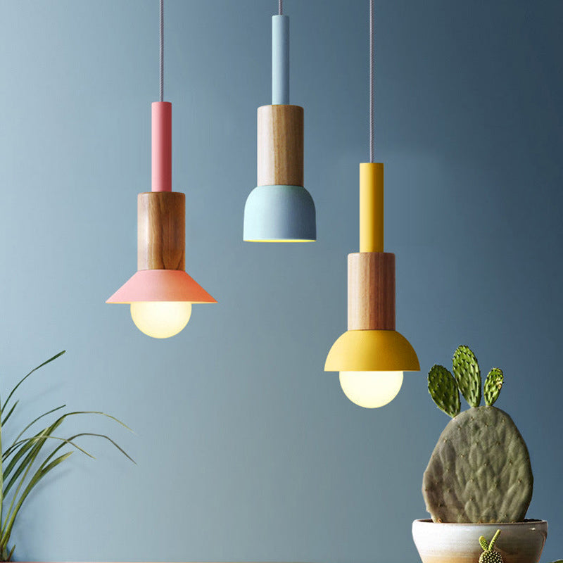 Scandinavische Houten Hanglamp met Gekleurd Metalen Accent - Minimalistische Verlichting voor Boven Eettafel en Woonkamer