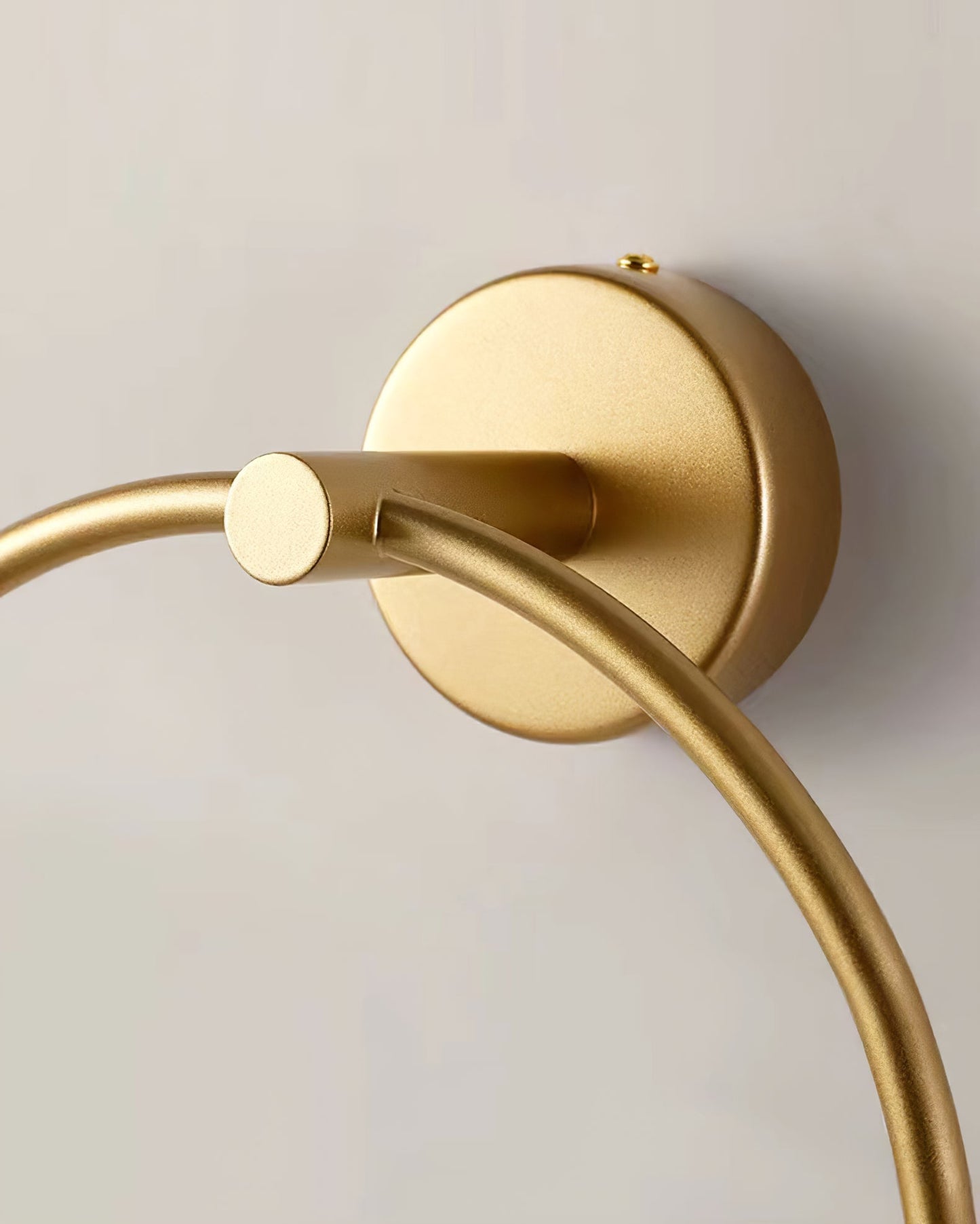 Design Wandlamp Goud Wit Glas Sfeerlicht Modern Interieur Woonaccessoires Stijlvolle Verlichting