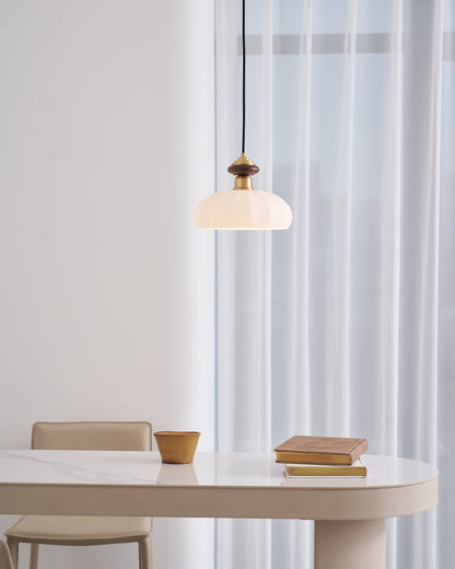 Glazen Hanglamp Bailey met Walnoten Houten Top | Retro Vintage Verlichting Koper Messing | Keukeneiland Eettafel Ontbijthoek | Eetkamer Hanglampen Glas | Skandinavisch Interieur