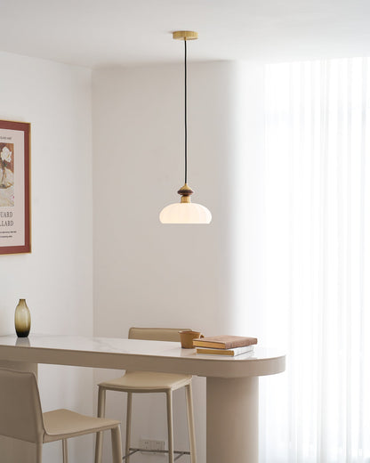 Glazen Hanglamp Bailey met Walnoten Houten Top | Retro Vintage Verlichting Koper Messing | Keukeneiland Eettafel Ontbijthoek | Eetkamer Hanglampen Glas | Skandinavisch Interieur
