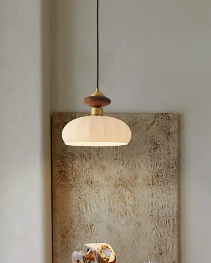 Glazen Hanglamp Bailey met Walnoten Houten Top | Retro Vintage Verlichting Koper Messing | Keukeneiland Eettafel Ontbijthoek | Eetkamer Hanglampen Glas | Skandinavisch Interieur