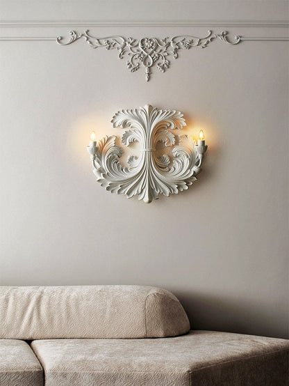 Klassieke Barok Wandlamp Met Florale Gipsdetails En Dubbele Lichtbron Voor Sfeervolle Binnenverlichting