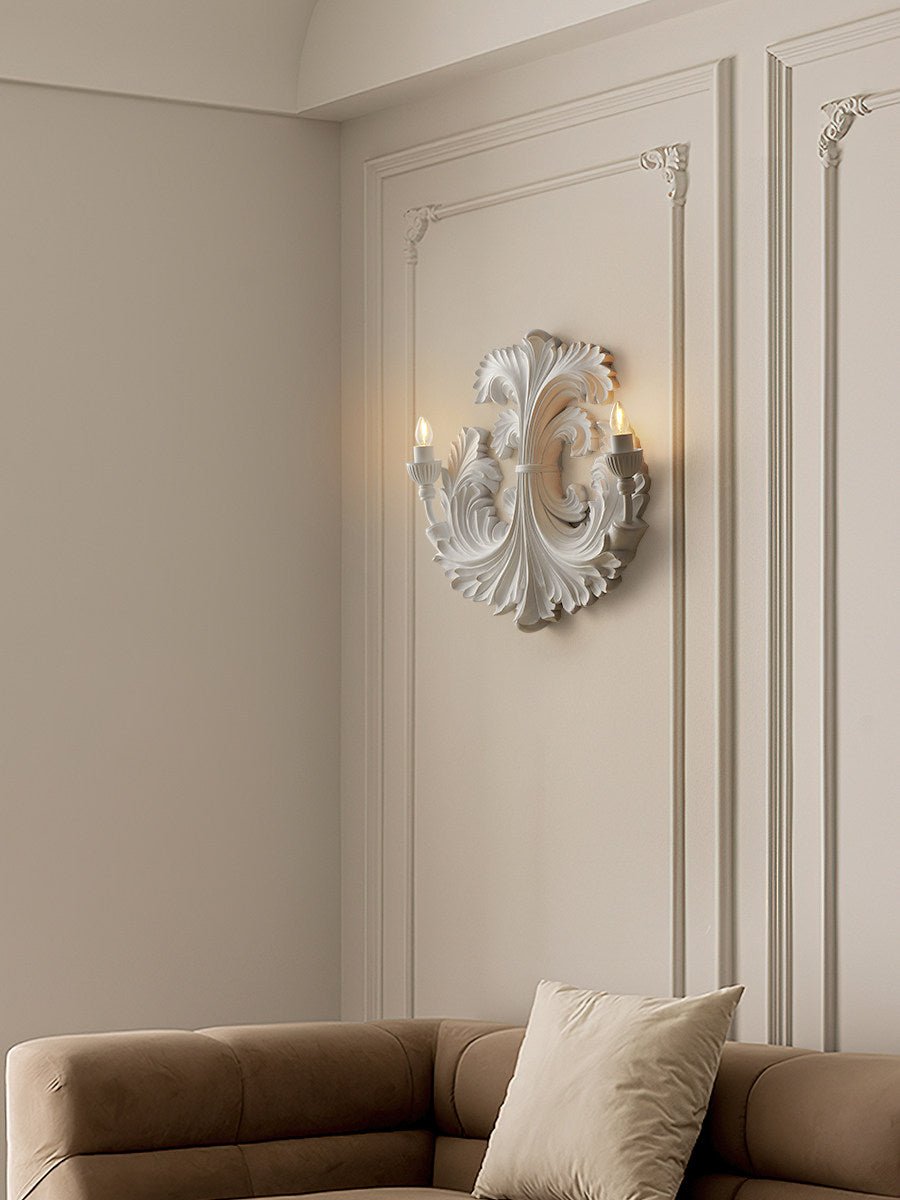 Klassieke Barok Wandlamp Met Florale Gipsdetails En Dubbele Lichtbron Voor Sfeervolle Binnenverlichting