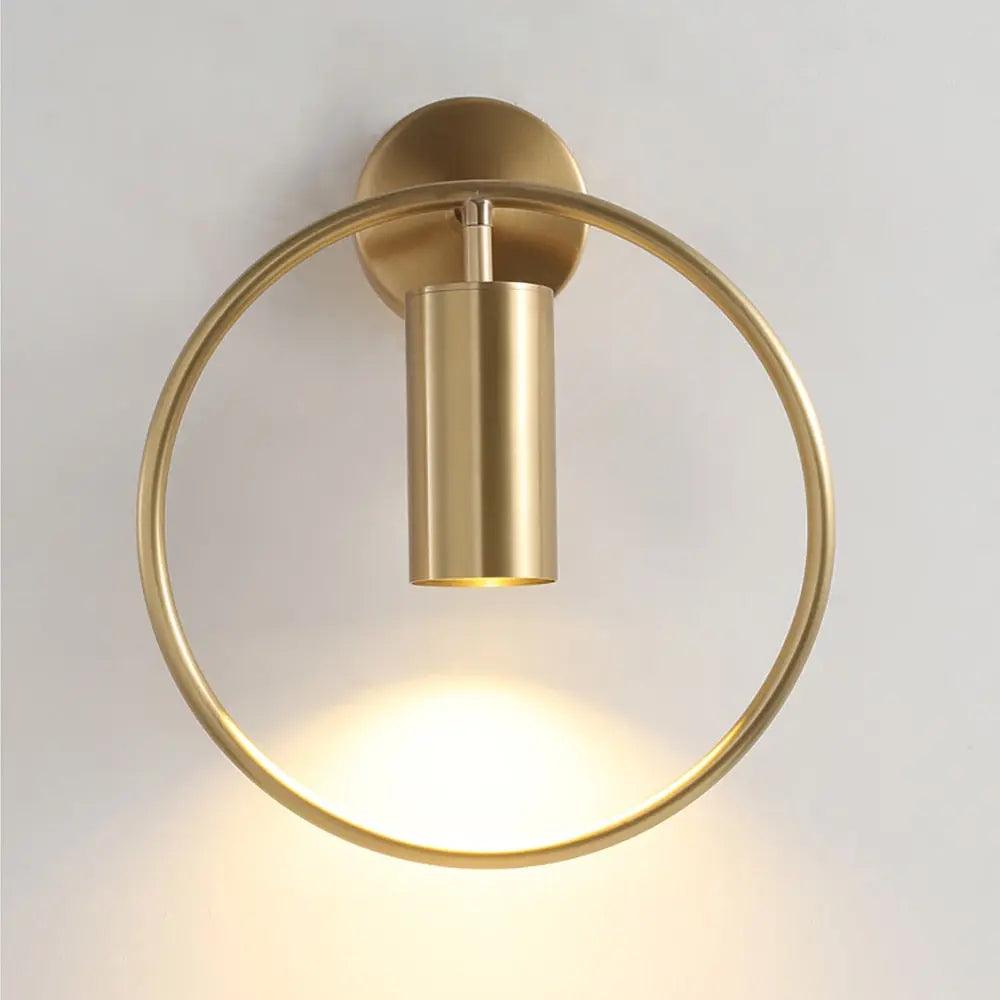 Moderne Wandlamp met Verstelbare Lampenkap – Zwart & Goud