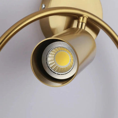 Moderne Wandlamp met Verstelbare Lampenkap – Zwart & Goud