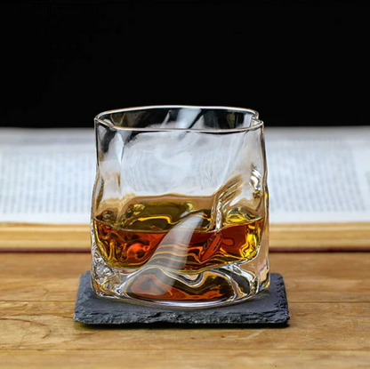 Gegolfd Whiskyglas 300ml Hittebestendig Glas Golvend Design Handgemaakt Drinkglas voor Whisky Cocktails Spiritualiën Japanse Stijl
