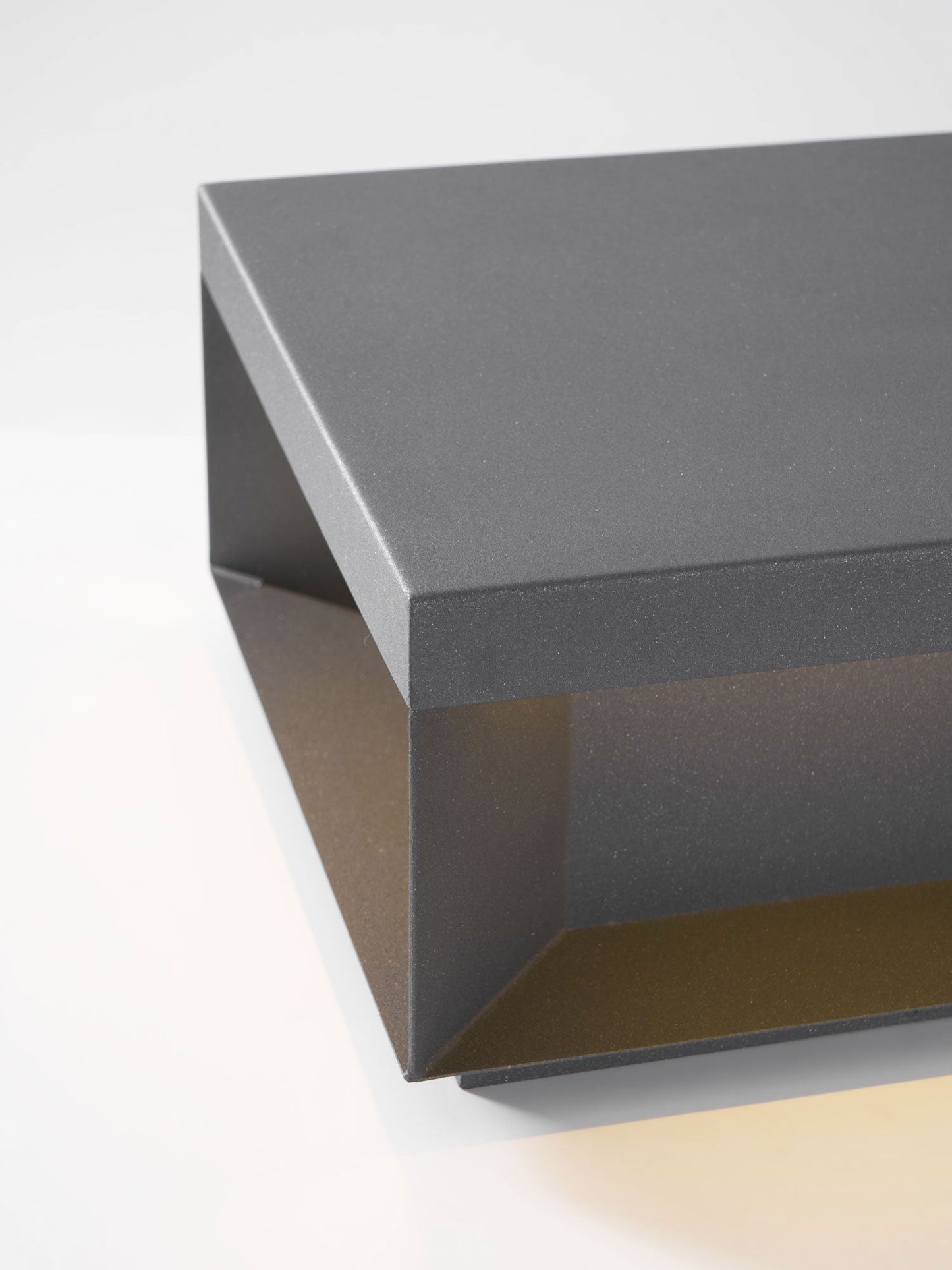 Buiten Tuinlamp Vierkant — Waterdicht IP65 Sokkel Verlichting Zwart Metaal & Matglas — 20×20×10 cm / 30×30×15 cm / 40×40×20 cm / 50×50×35 cm — Solarpaneel of Netaansluiting — 3000K/4000K/6000K — Oprit, Terras, Pad & Hek