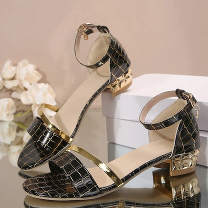 Gouden Sandalen Zomerse Stijl SoleLuxe