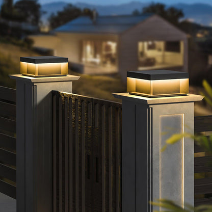 Buiten Tuinlamp Vierkant — Waterdicht IP65 Sokkel Verlichting Zwart Metaal & Matglas — 20×20×10 cm / 30×30×15 cm / 40×40×20 cm / 50×50×35 cm — Solarpaneel of Netaansluiting — 3000K/4000K/6000K — Oprit, Terras, Pad & Hek