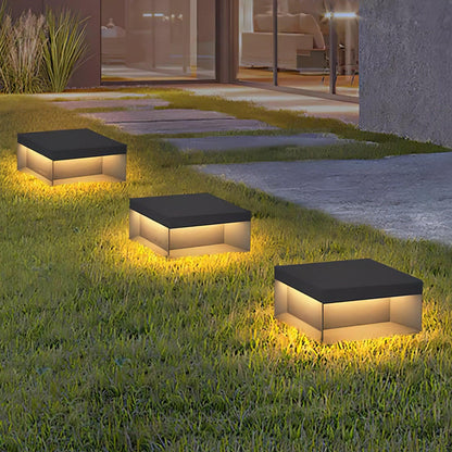 Buiten Tuinlamp Vierkant — Waterdicht IP65 Sokkel Verlichting Zwart Metaal & Matglas — 20×20×10 cm / 30×30×15 cm / 40×40×20 cm / 50×50×35 cm — Solarpaneel of Netaansluiting — 3000K/4000K/6000K — Oprit, Terras, Pad & Hek