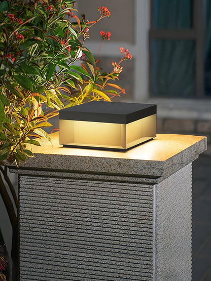 Buiten Tuinlamp Vierkant — Waterdicht IP65 Sokkel Verlichting Zwart Metaal & Matglas — 20×20×10 cm / 30×30×15 cm / 40×40×20 cm / 50×50×35 cm — Solarpaneel of Netaansluiting — 3000K/4000K/6000K — Oprit, Terras, Pad & Hek