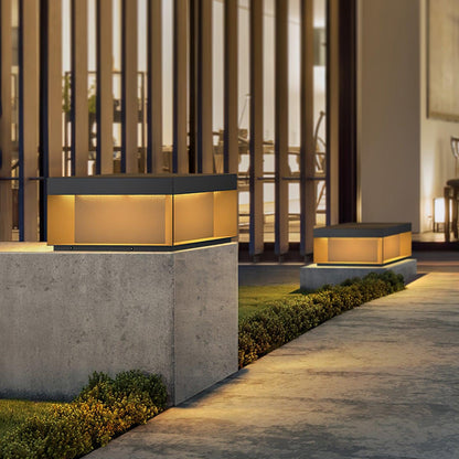 Buiten Tuinlamp Vierkant — Waterdicht IP65 Sokkel Verlichting Zwart Metaal & Matglas — 20×20×10 cm / 30×30×15 cm / 40×40×20 cm / 50×50×35 cm — Solarpaneel of Netaansluiting — 3000K/4000K/6000K — Oprit, Terras, Pad & Hek
