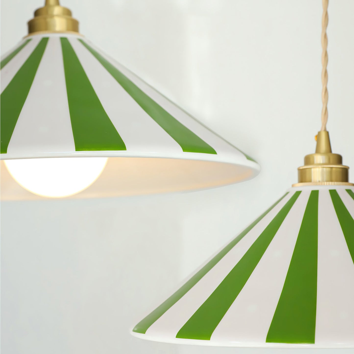 Gestreepte Glazen Hanglamp met Messing Fitting – Dopamine Kleuren Hangende Verlichting voor Keuken Eetkamer