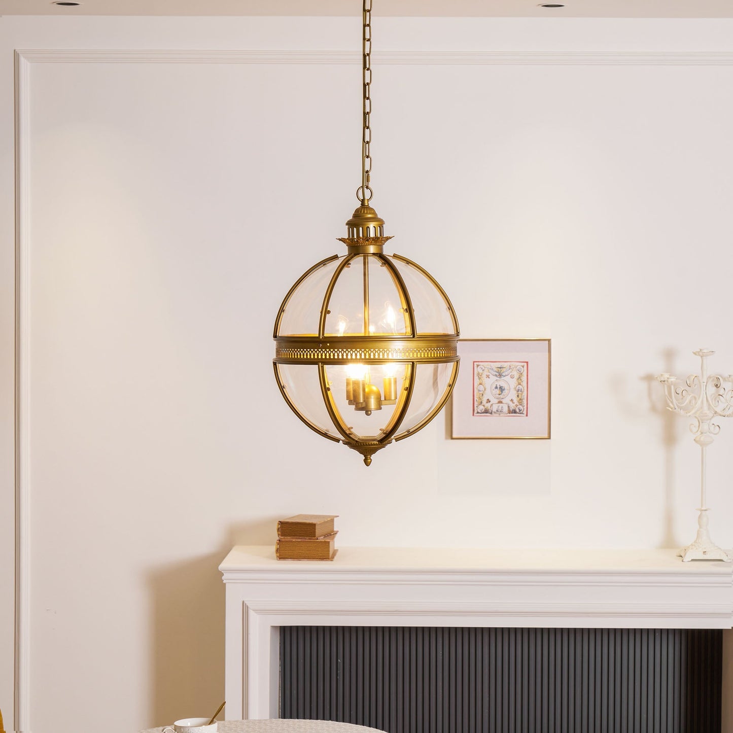 Barok Hanglamp met Glazen Kappen en Gouden Afwerking – Luxe Design Kroonluchter 3-Lichts