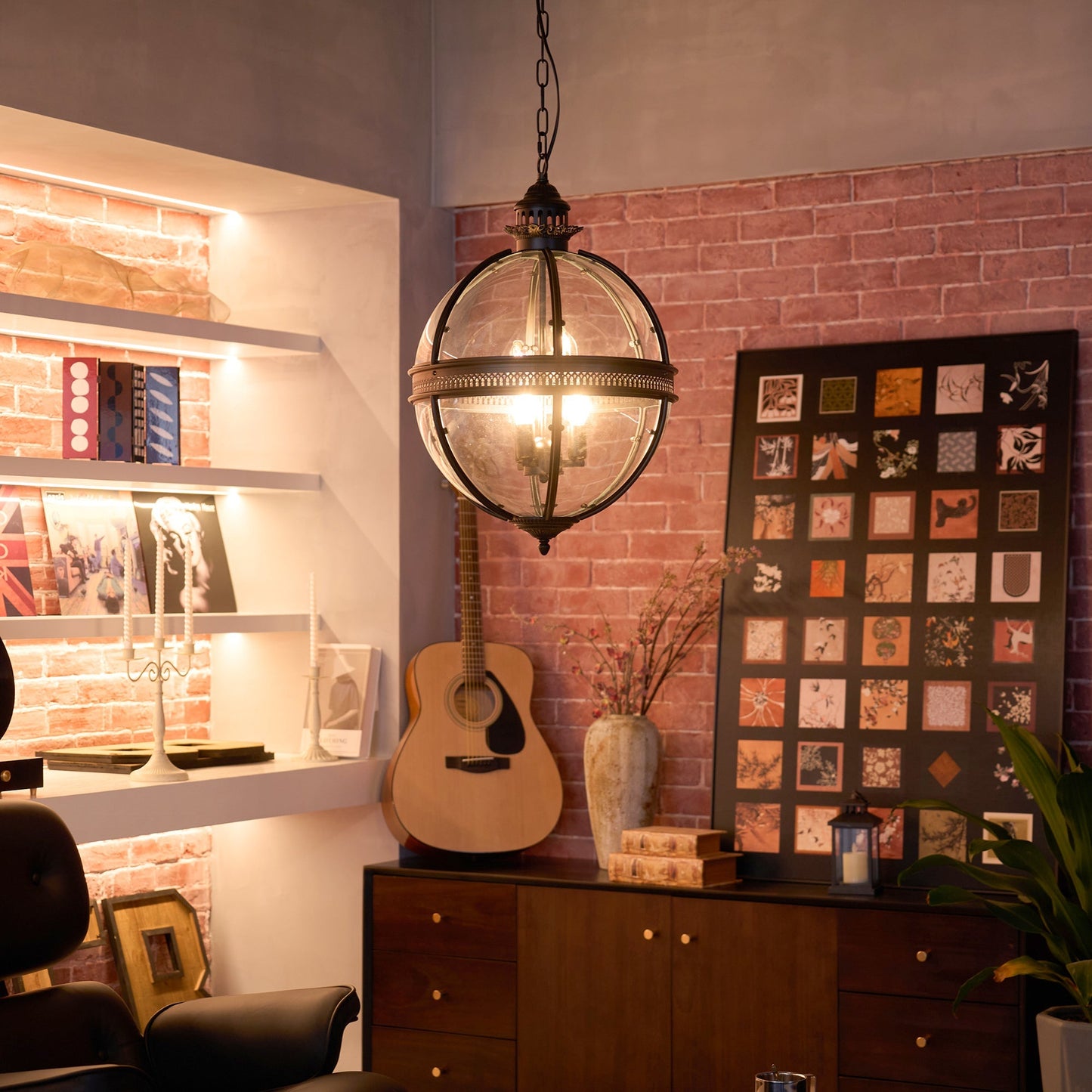 Barok Hanglamp met Glazen Kappen en Gouden Afwerking – Luxe Design Kroonluchter 3-Lichts