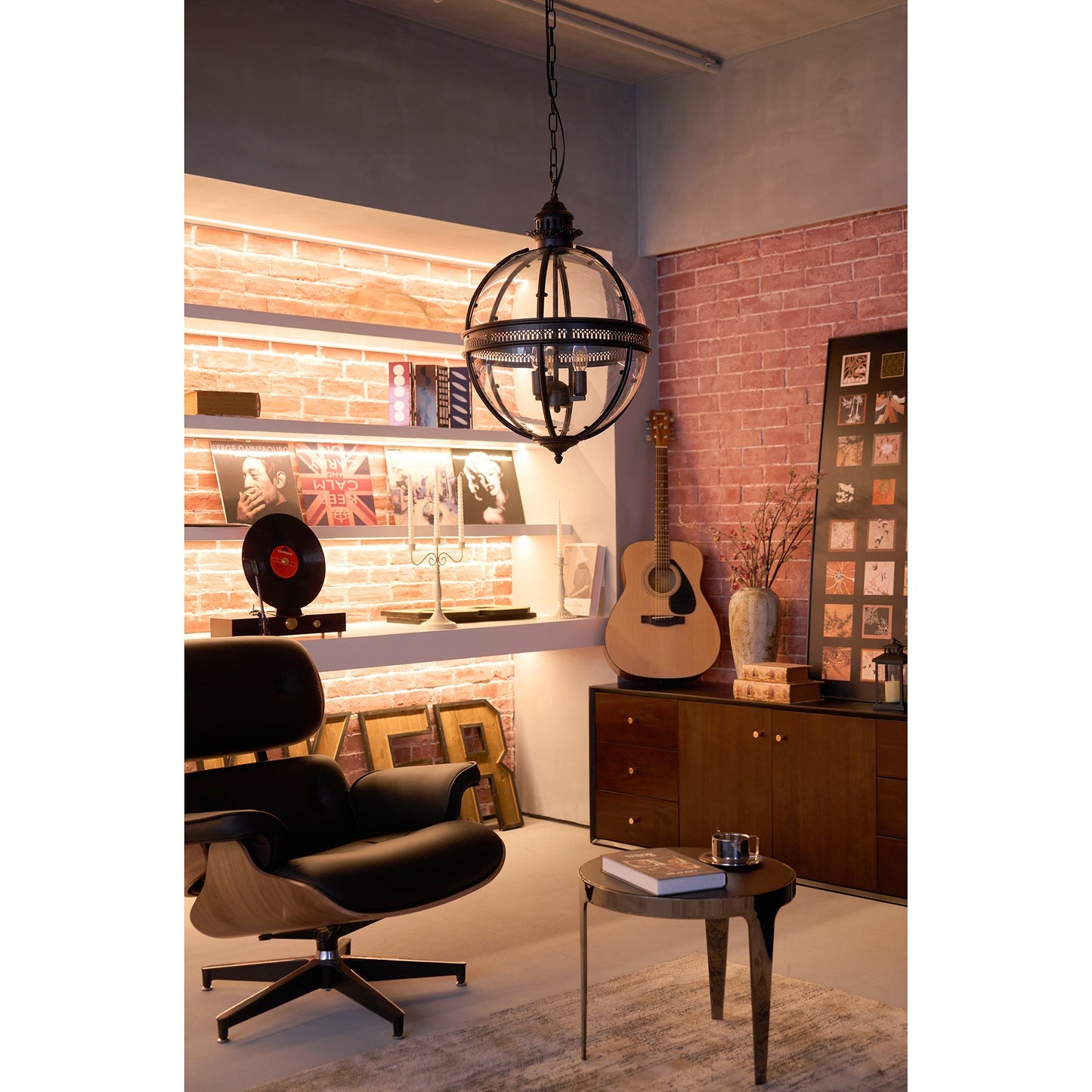 Barok Hanglamp met Glazen Kappen en Gouden Afwerking – Luxe Design Kroonluchter 3-Lichts
