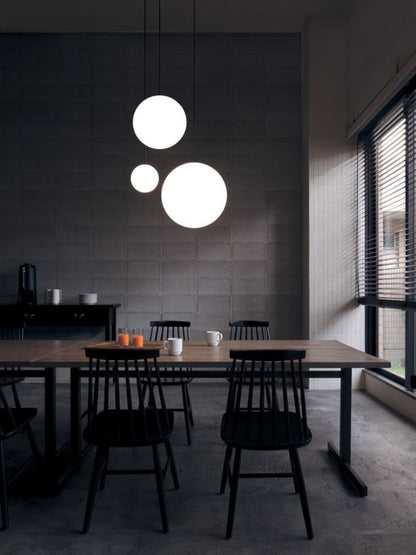 Architecturale Hanglamp met Opaal Glas — Messing of Zwart — Ø9-30cm — 100-200cm Hoogte