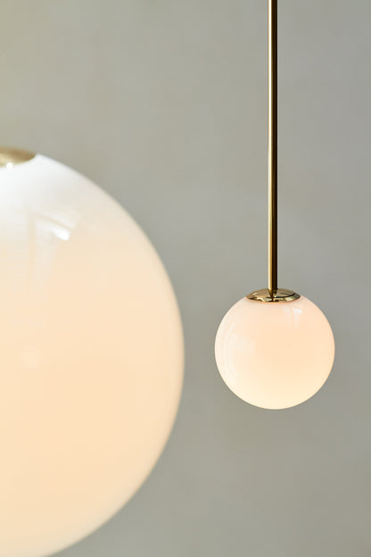 Architecturale Hanglamp met Opaal Glas — Messing of Zwart — Ø9-30cm — 100-200cm Hoogte
