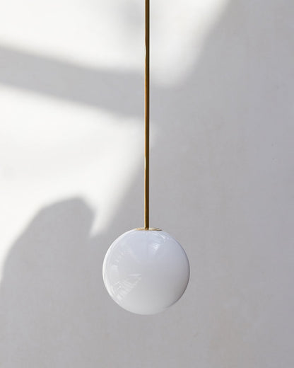 Architecturale Hanglamp met Opaal Glas — Messing of Zwart — Ø9-30cm — 100-200cm Hoogte